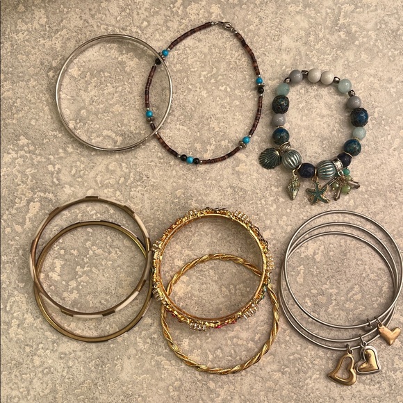 Lot of 10 bangles/bracelets and anklet - Picture 17 of 17
